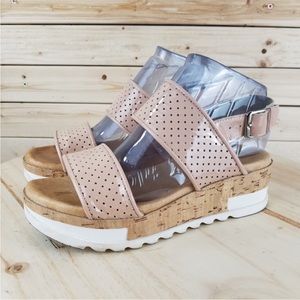 Piampiani pink strappy platform sandals w buckles Size 6/EU 36